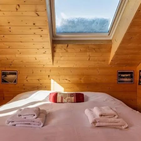 シャレー Chalet Tetra New Chalet For 10 2 Indoor Parking Spots *